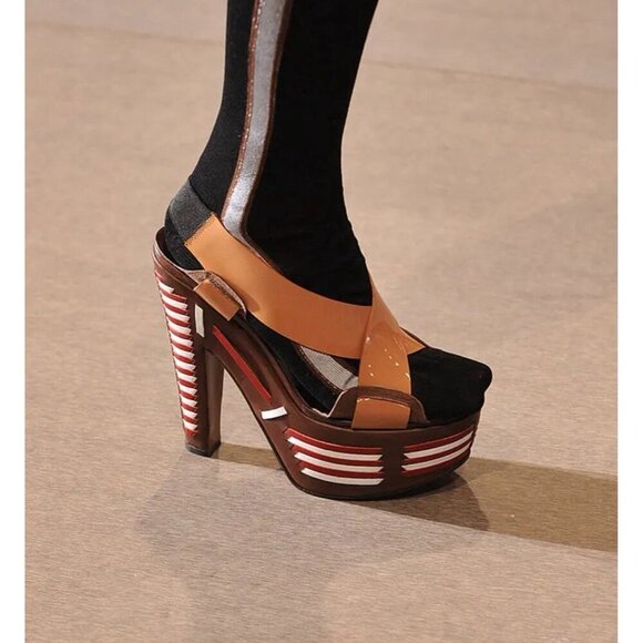 Marni Beige Brown Patent Leather Platform Pumps Spring 2009 RTE Sz 38 / 8 US - Picture 5 of 13